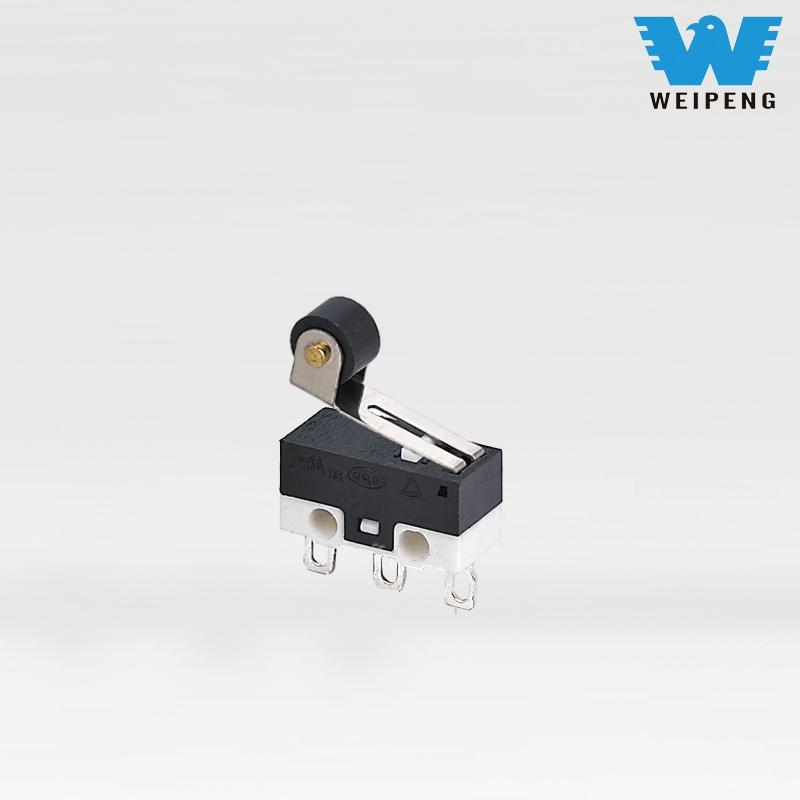 Mikrostatívový prepínač myši s priamymi a zahnutými kolíkmi