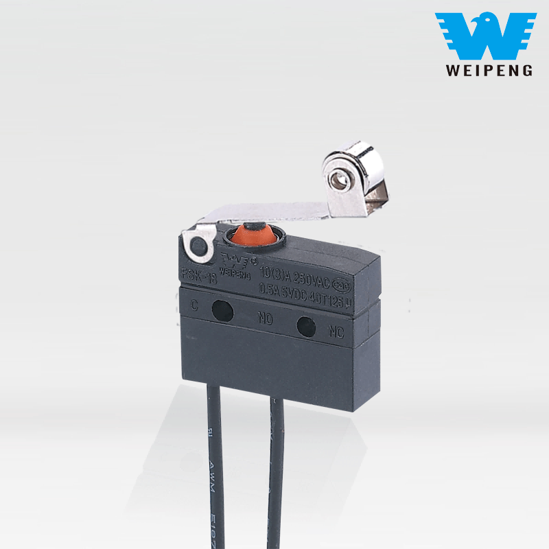 Vodotesný mikrospínač s drôtmi a páčkami